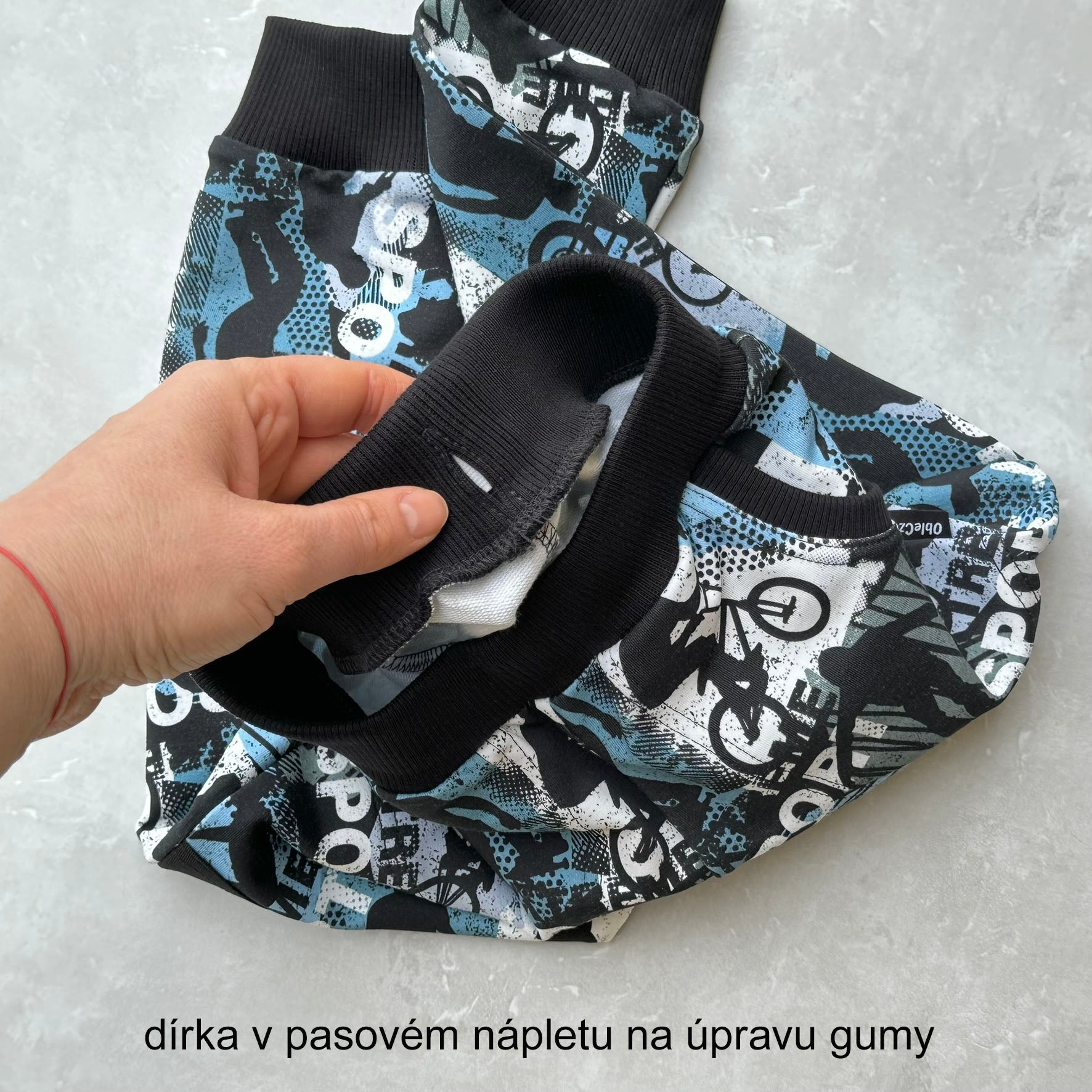 Tepláky Tony