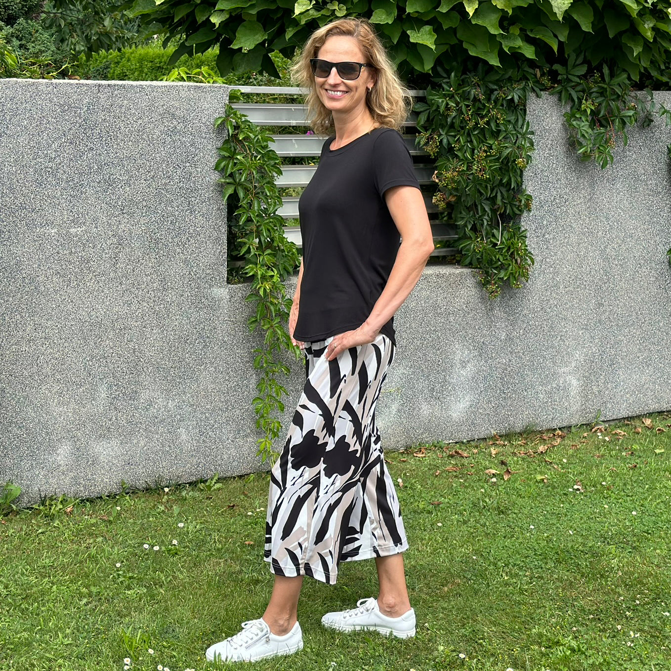 Dámské široké letní 3/4 kalhoty