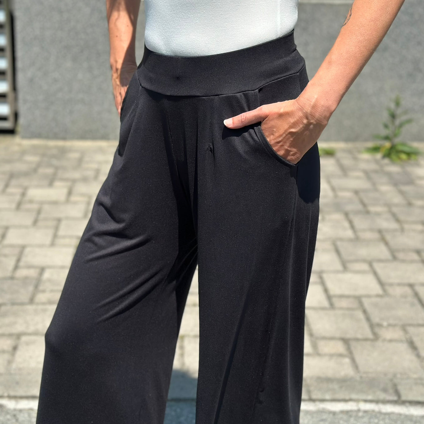 Dámské široké letní 3/4 kalhoty