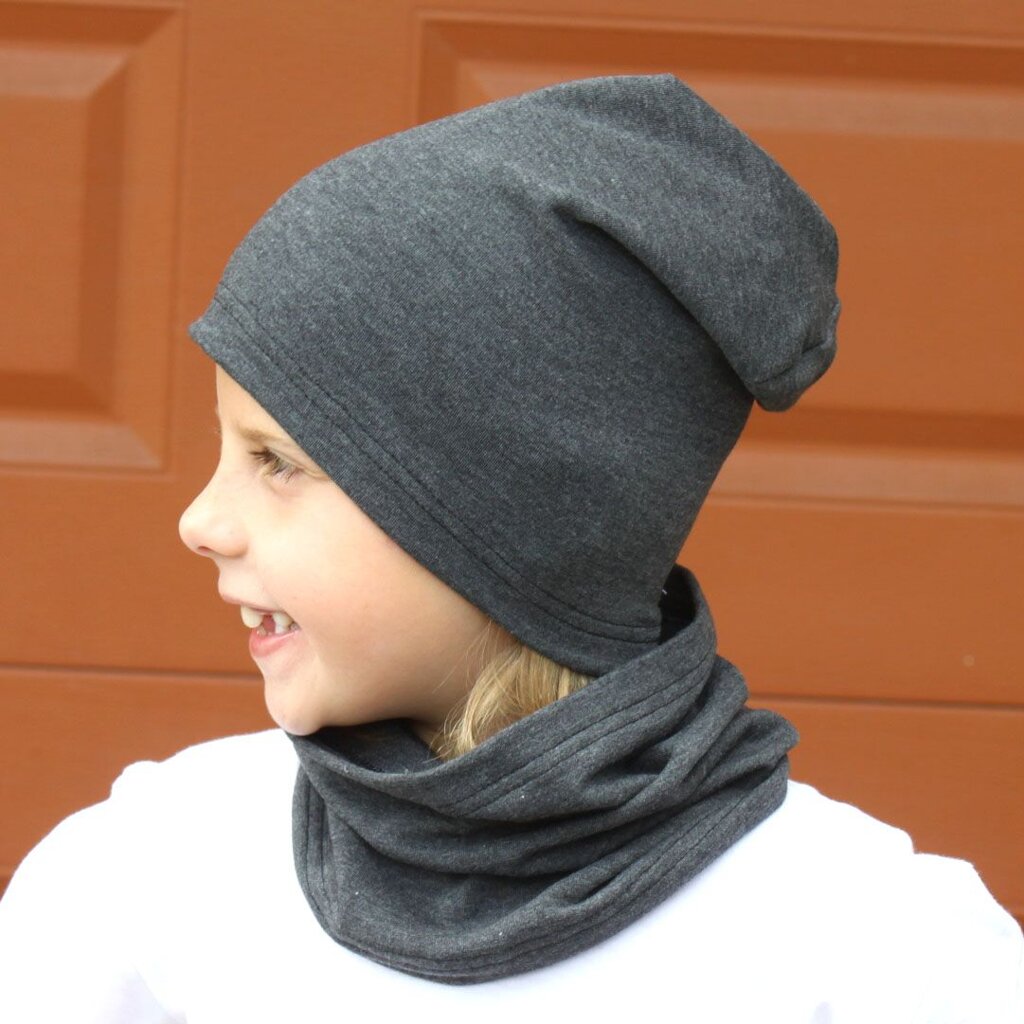 Jaro/podzim čepice z TEPLÁKOVINY