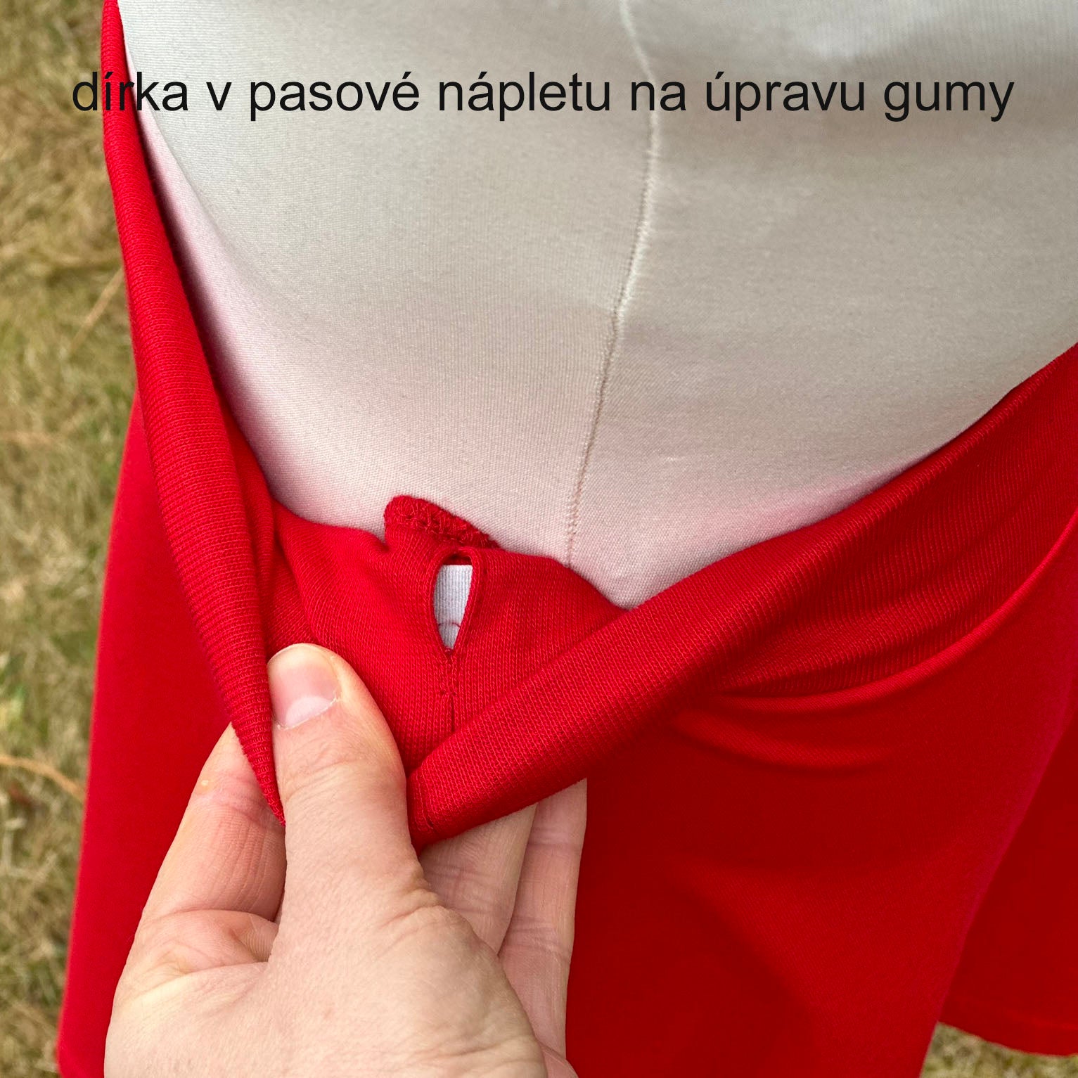 Sukně kolová červená