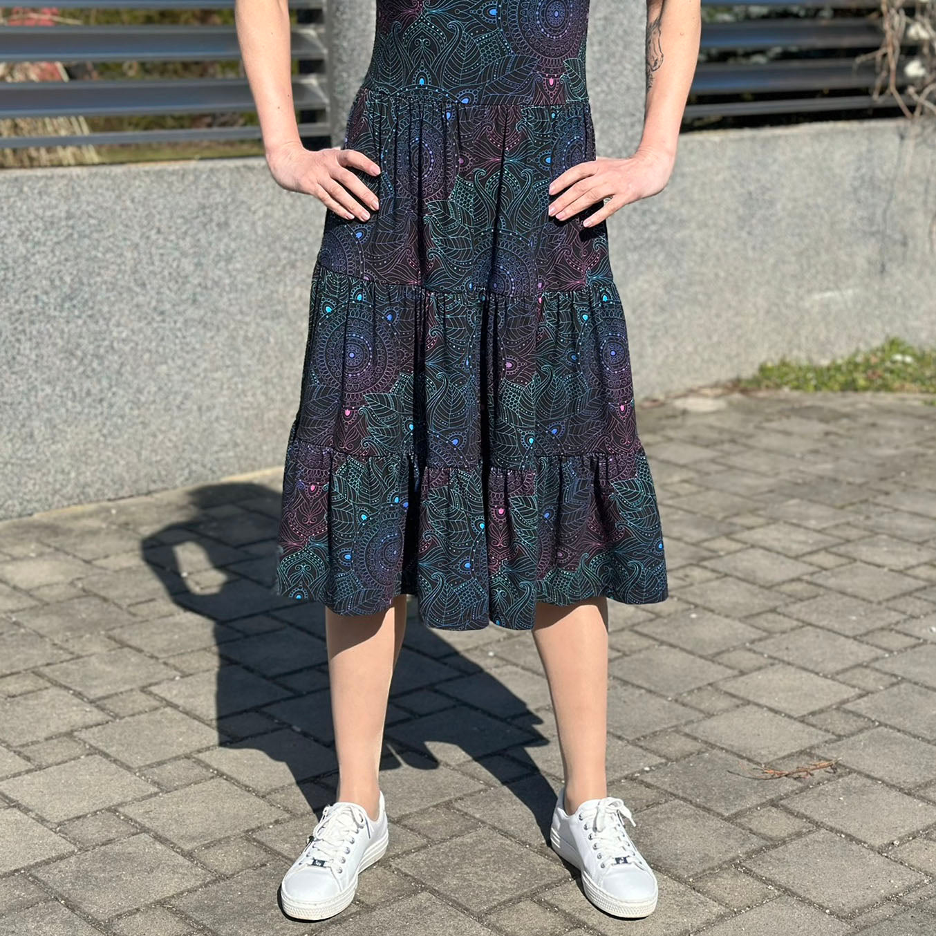 Šaty Tiffany černé mandaly