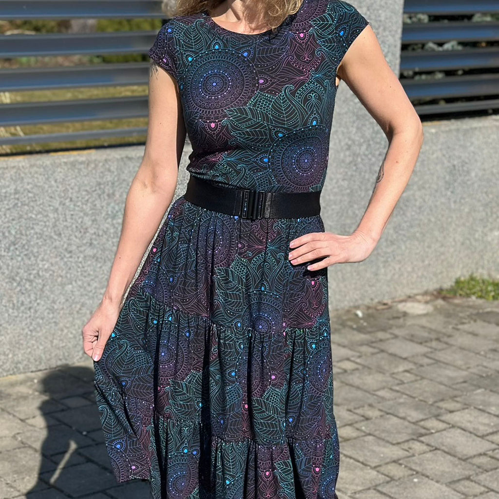 Šaty Tiffany černé mandaly