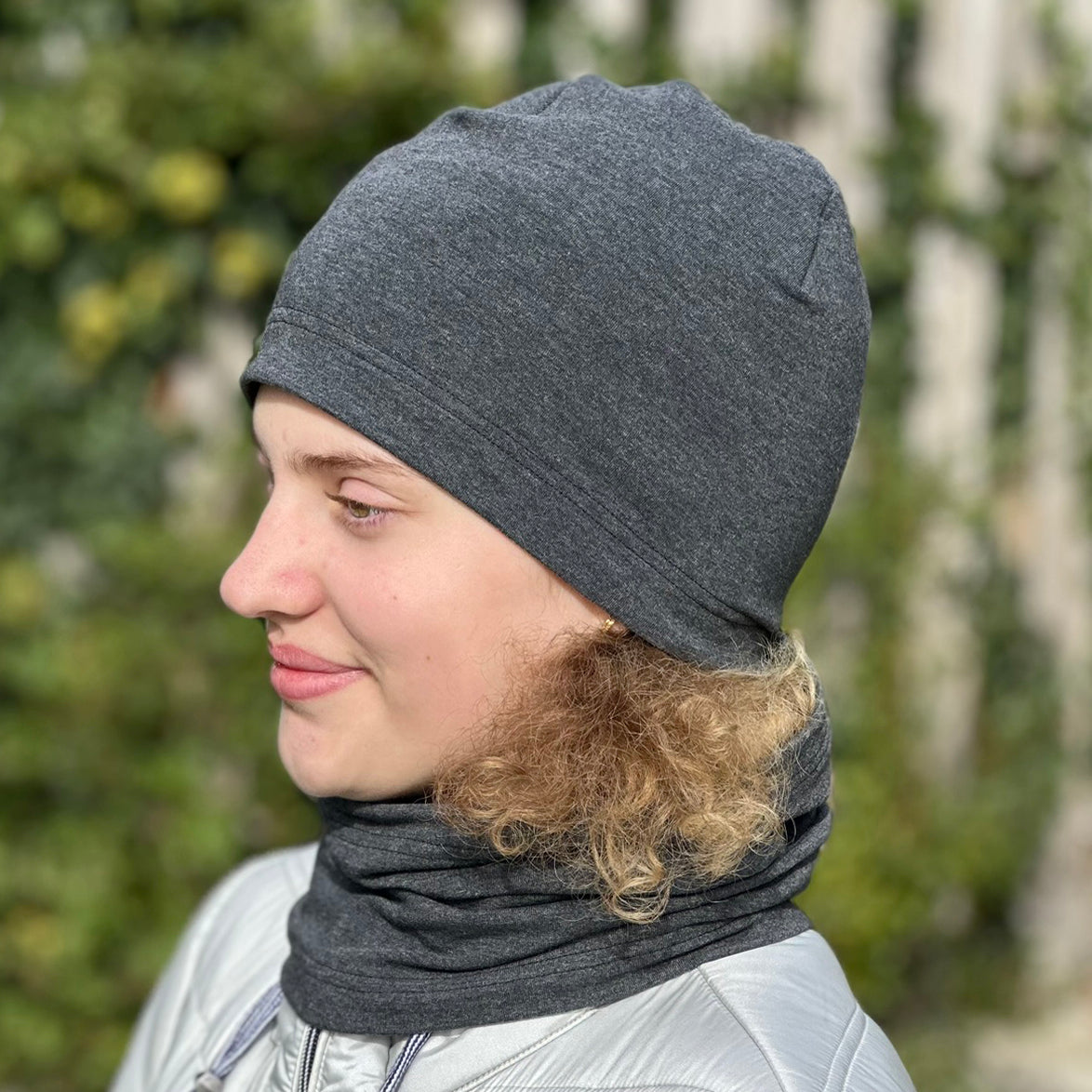 Jarní/podzimní čepice tmavě šedý melír Ada