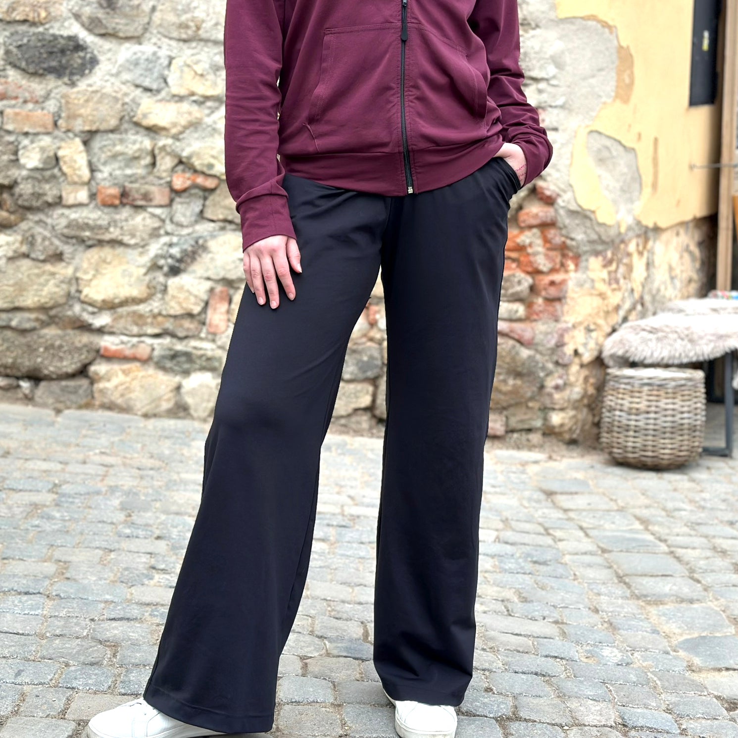 Dámské široké kalhoty FIT černé