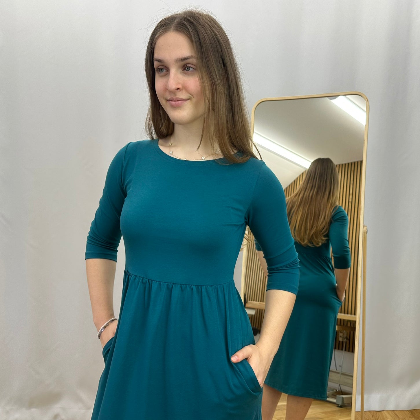 Dámské šaty šití na míru