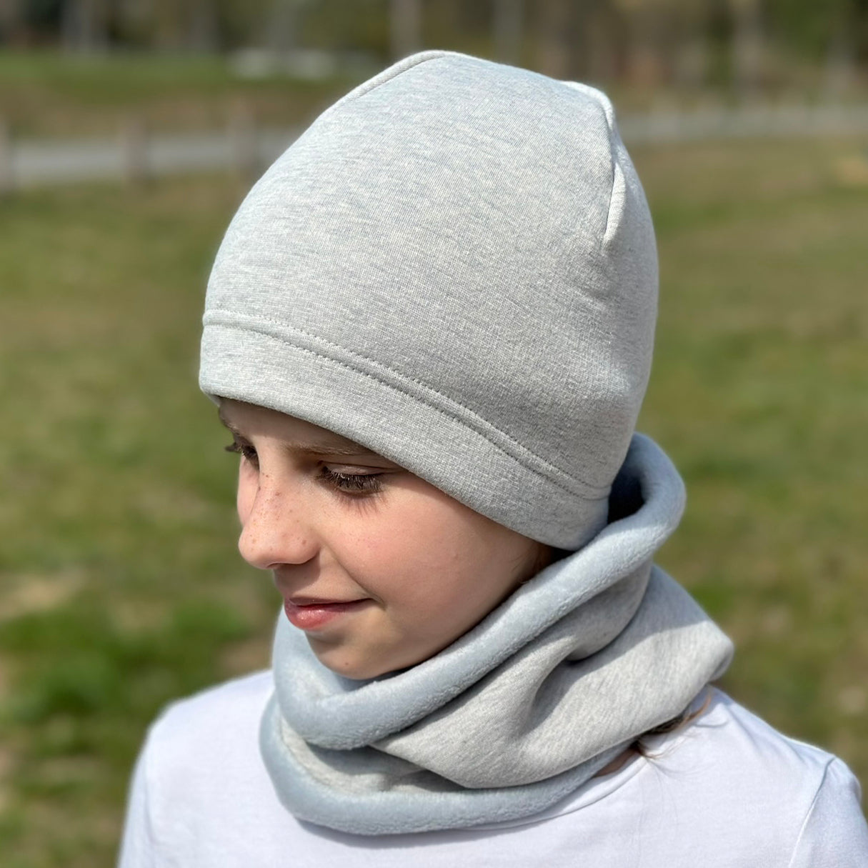 Zimní čepice světle šedý melír Elis