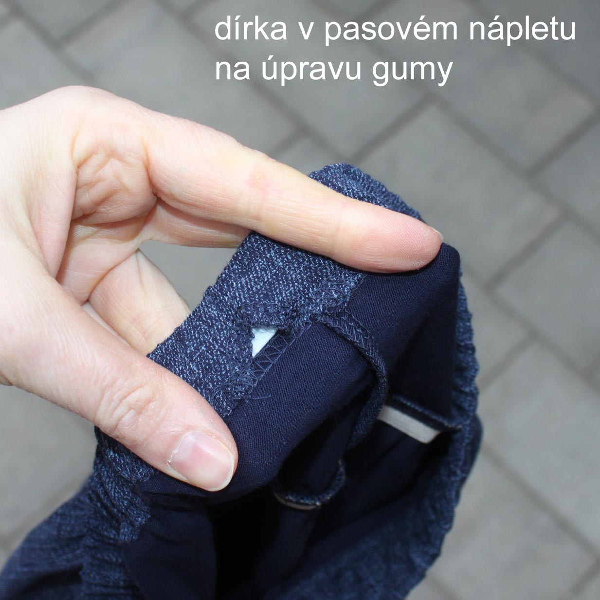 Sukně s kanýrem tmavě modrá denim
