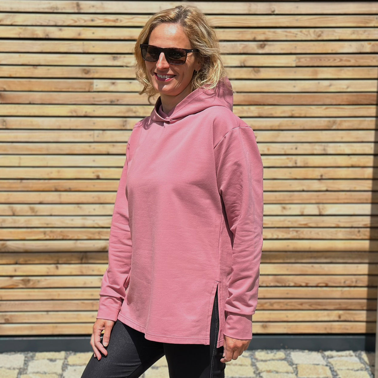 Mikina Merch starorůžová s rozparky