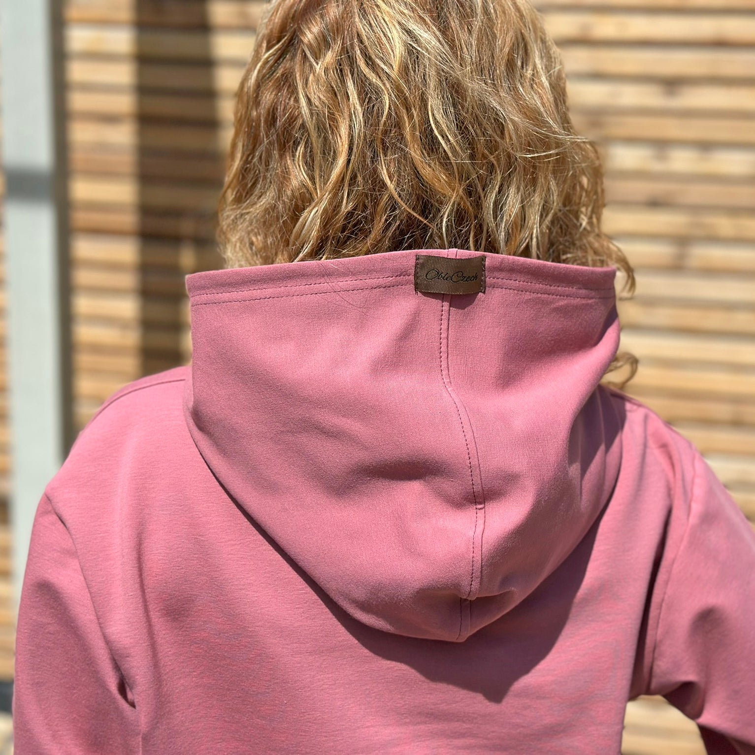 Mikina Merch starorůžová s rozparky