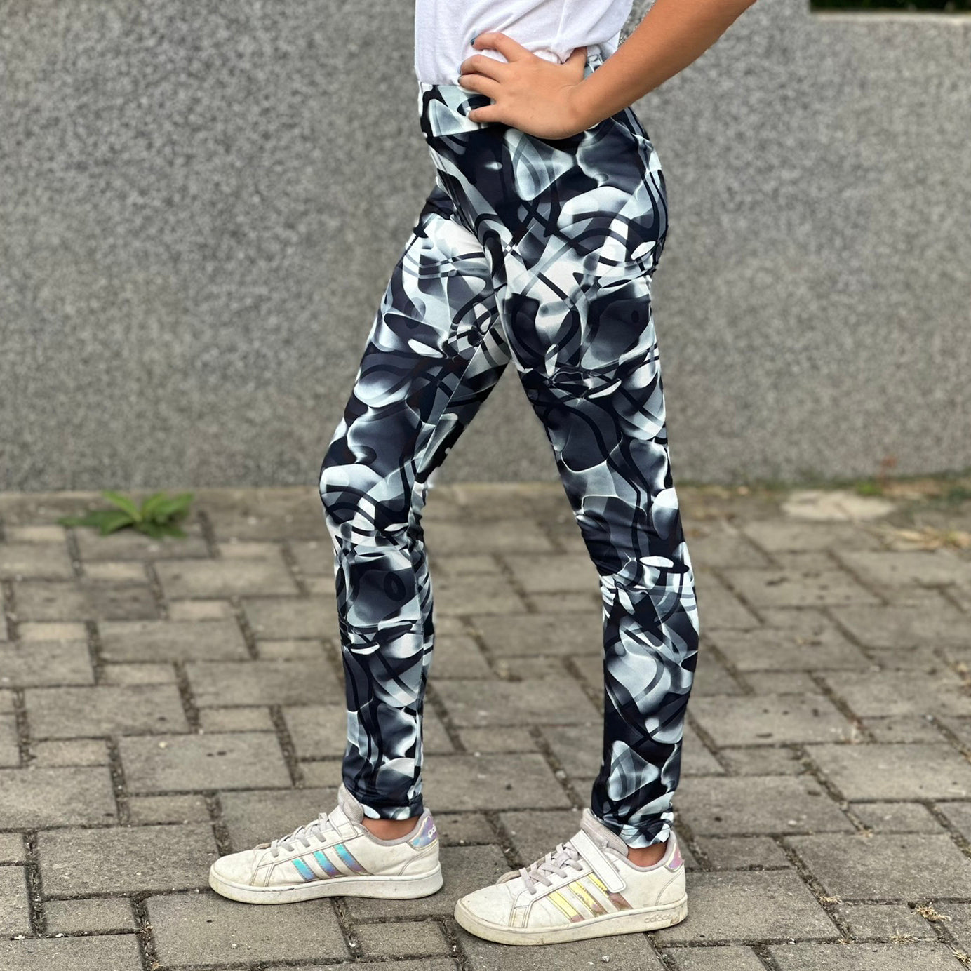 Fitness legíny černobílé