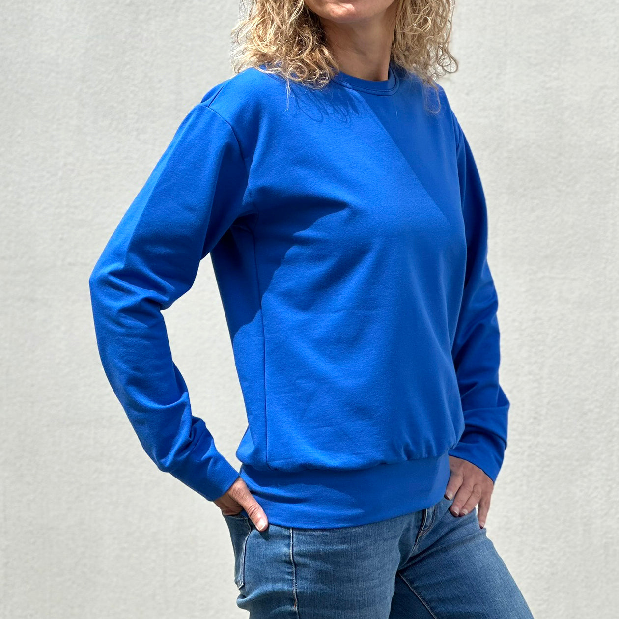 Mikina Merch královská modrá