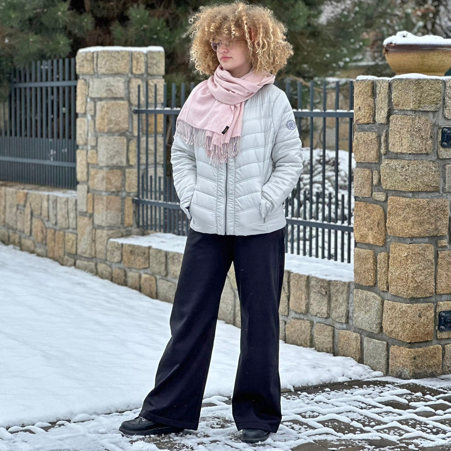 Dámské kalhoty ze softshellu široké