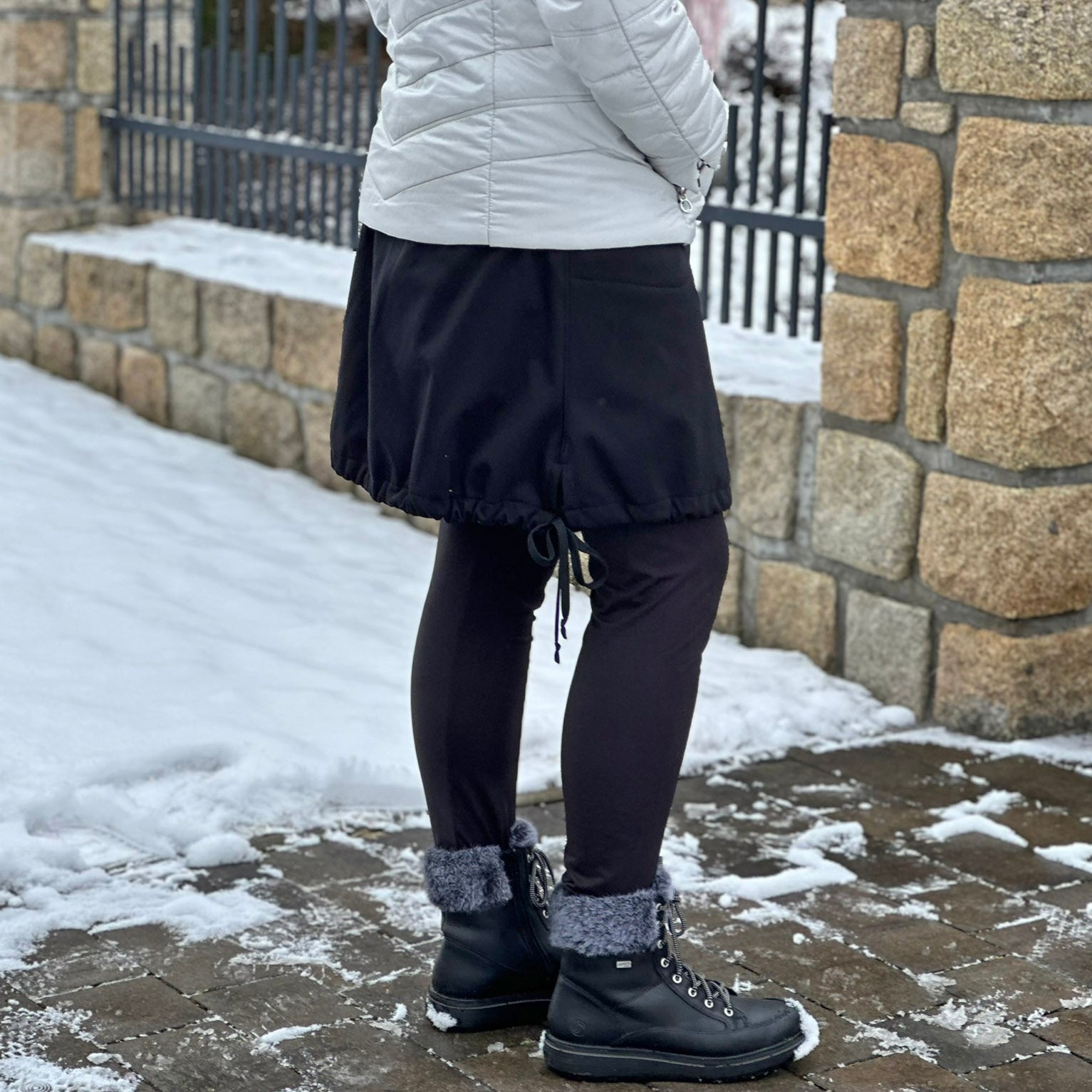 Zimní dámská sukně