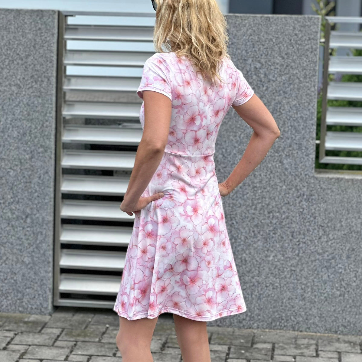 Šaty Audry bílé sakura
