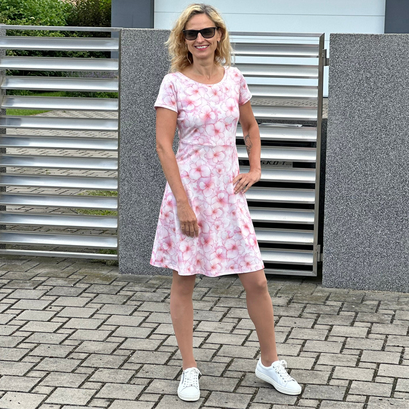 Šaty Audry bílé sakura