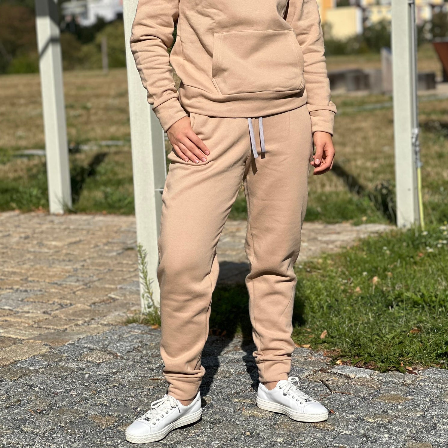 Tepláky Merch béžové