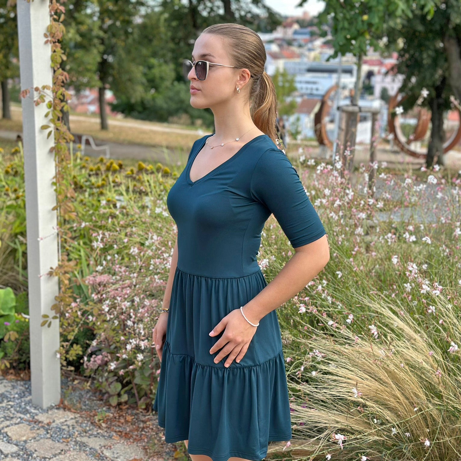 Šaty Tiffany petrolejové