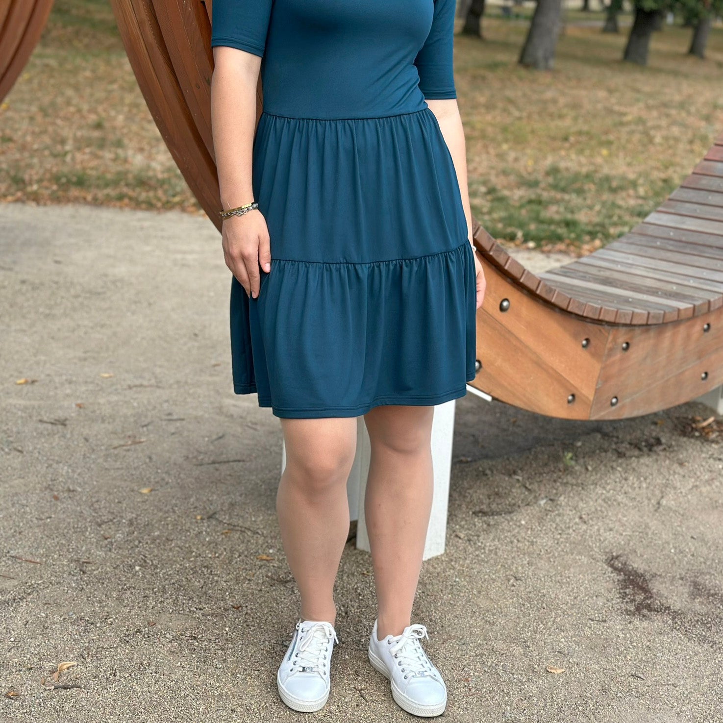 Šaty Tiffany petrolejové