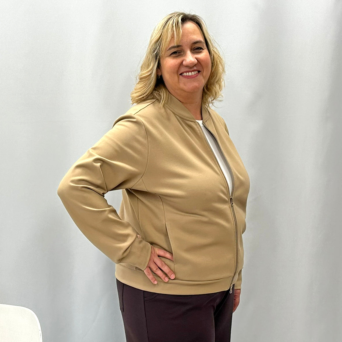 Dámský bomber béžový