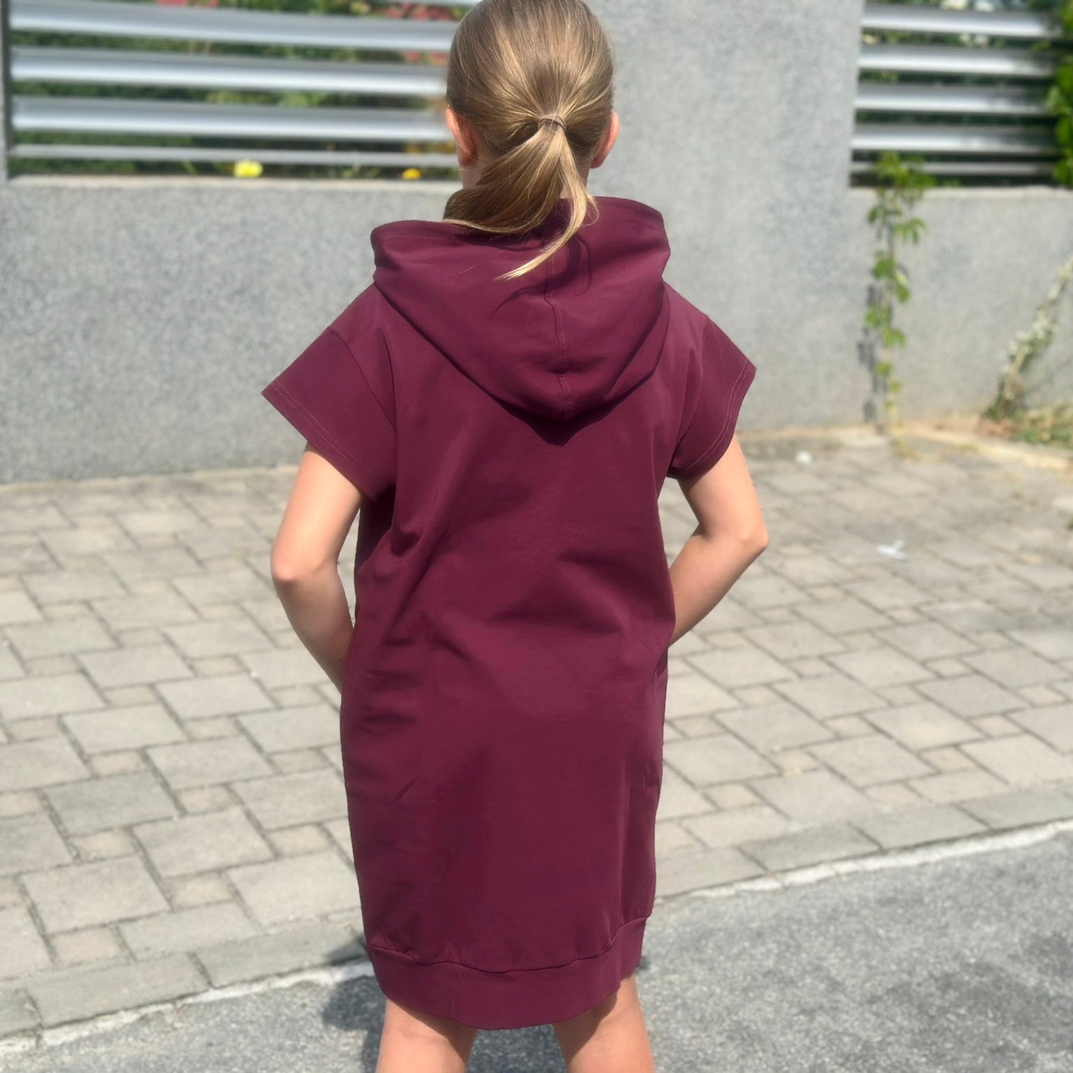 Letní mikinové šaty Daniela bordó