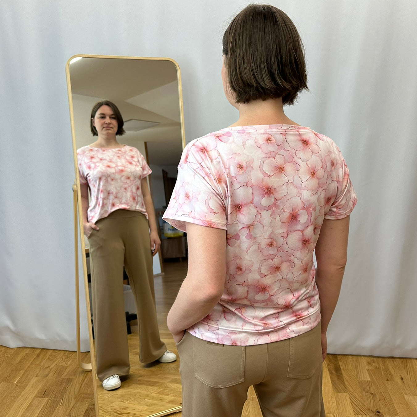 Letní květované tričko pro dámy