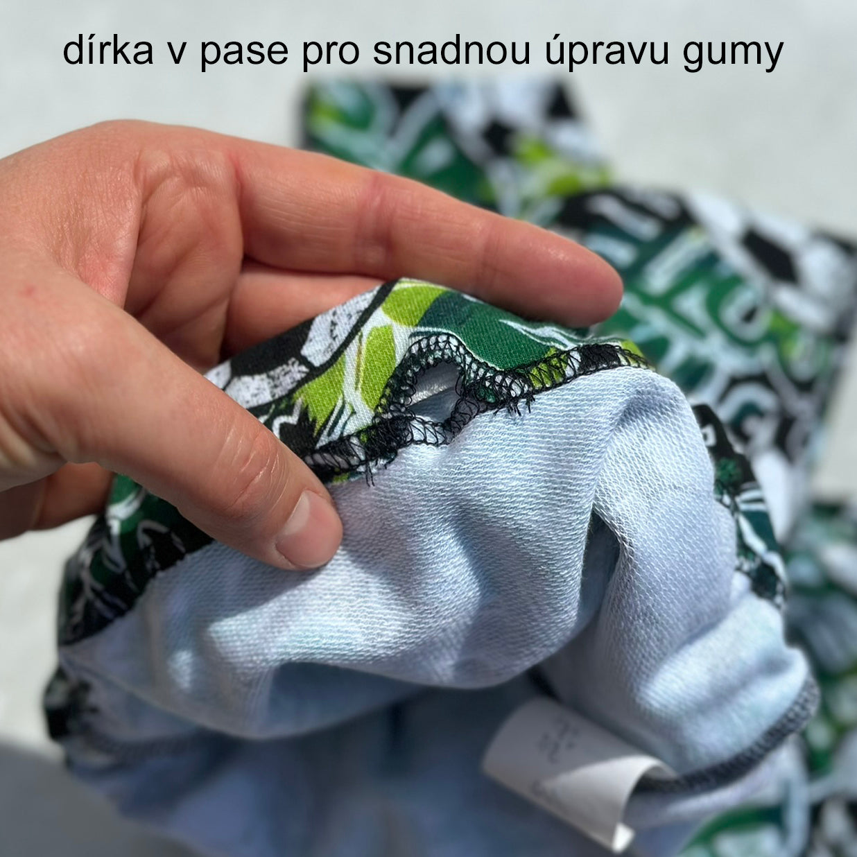 Legínové tepláky (spodky) zelené fotbal
