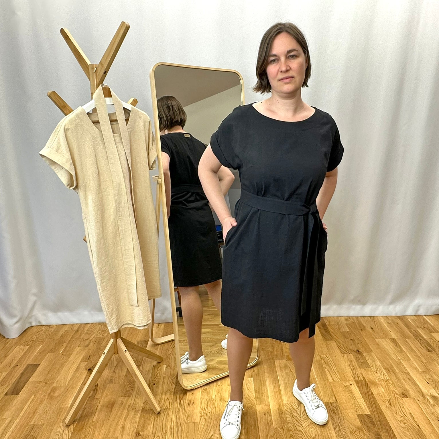 Letní šaty dámské s páskem lněné