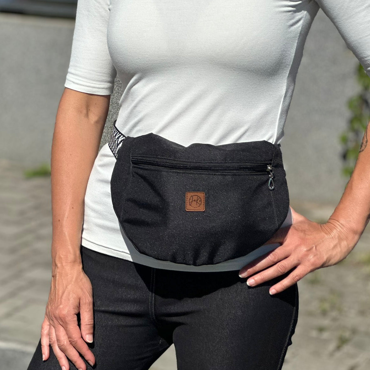 Ledvinka Jessie jednobarevná
