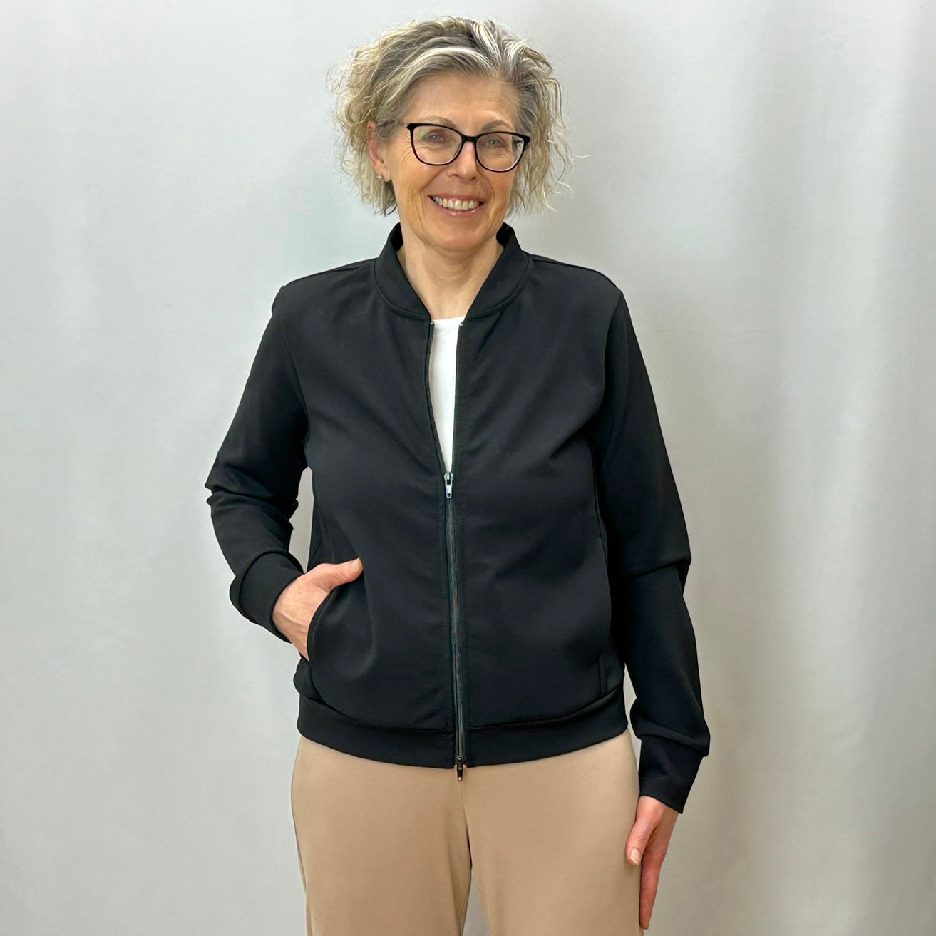 Černý bomber pro dámy na zip