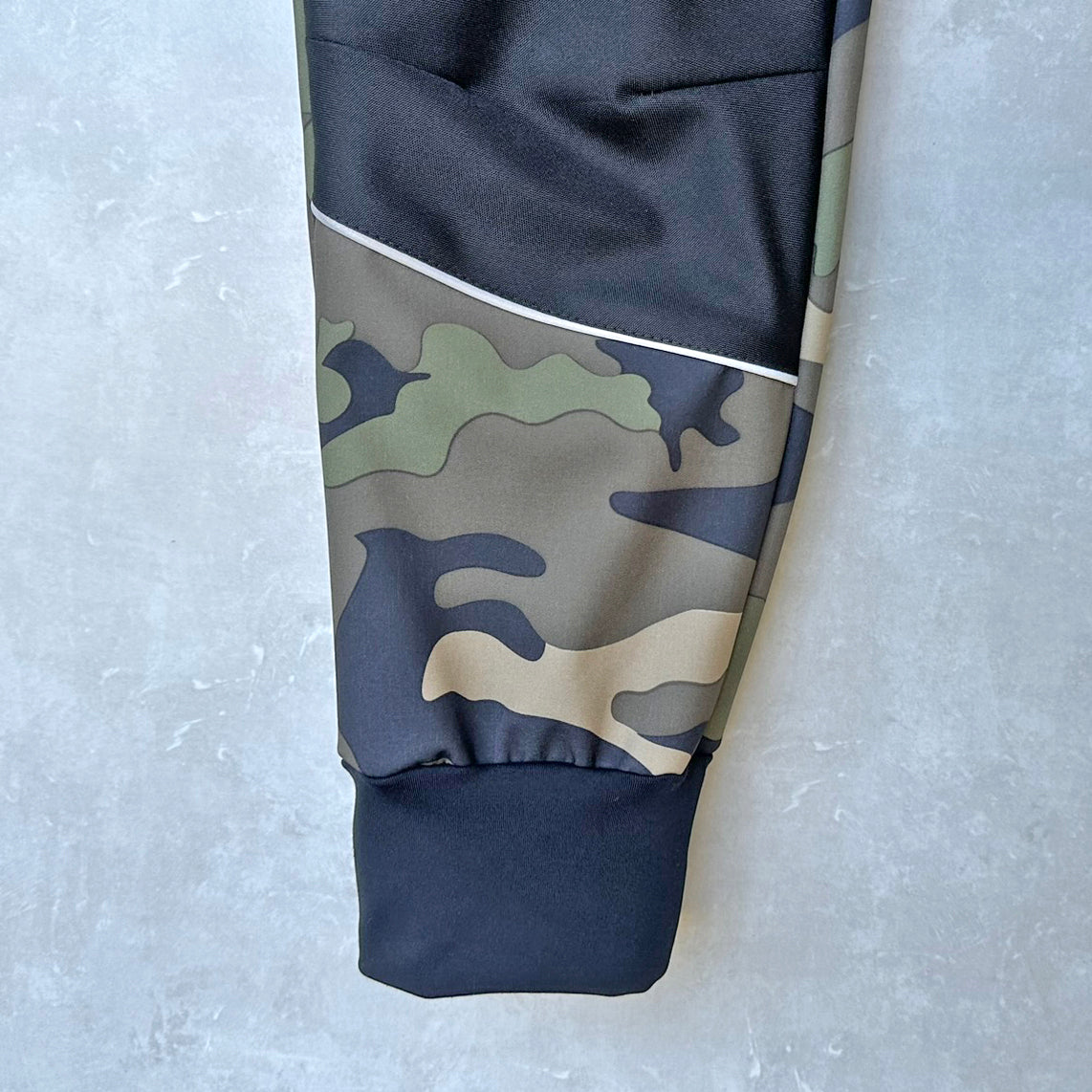 Zimní softshell kalhoty olivové maskáč