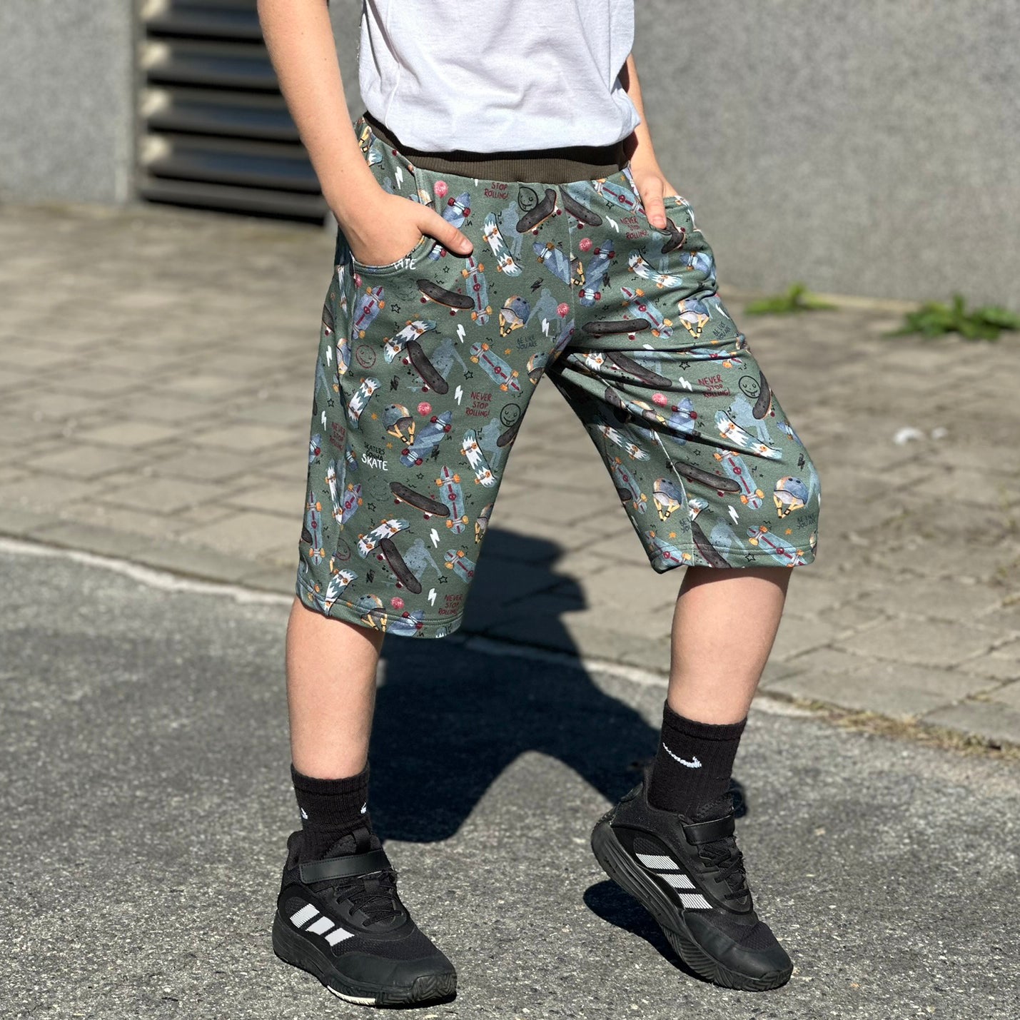 Kraťasy olivové skate