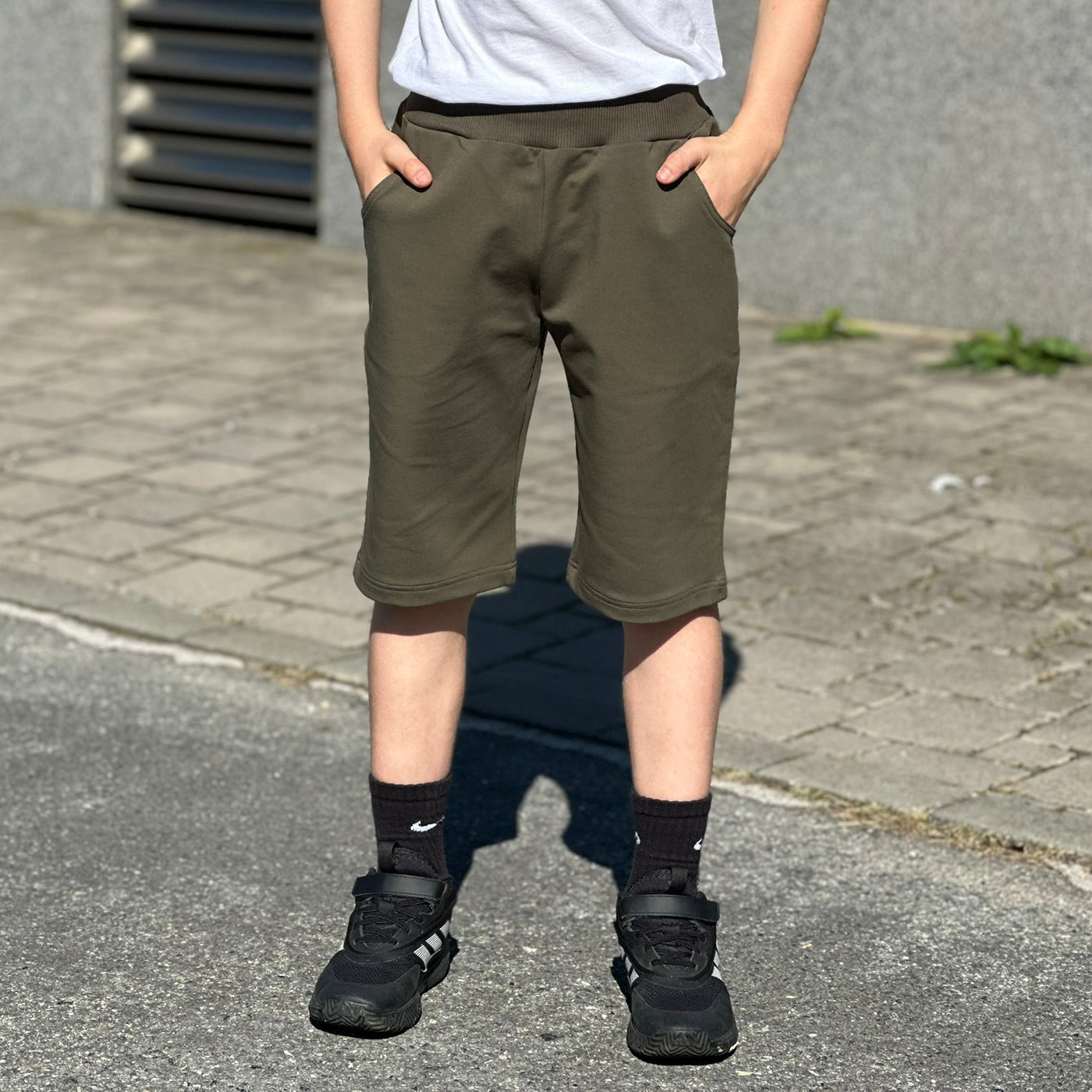Kraťasy olivové