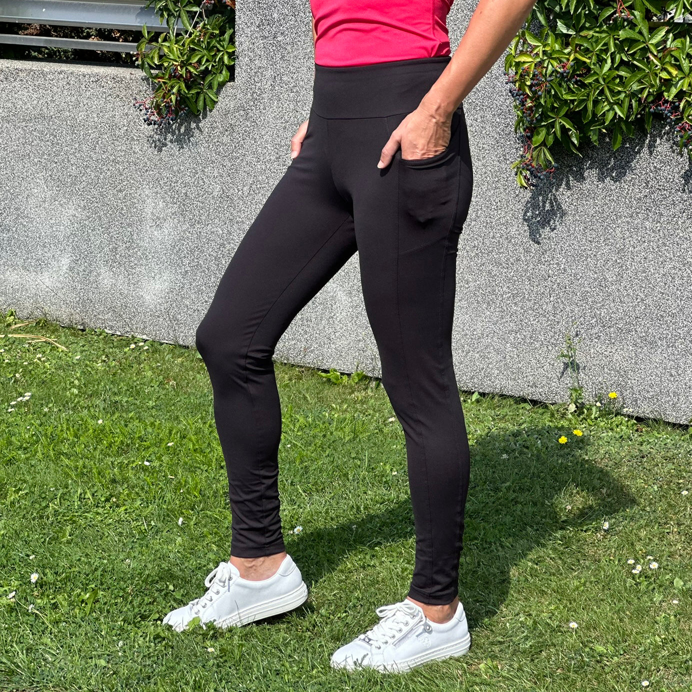 Fitness legíny s kapsičkou černé