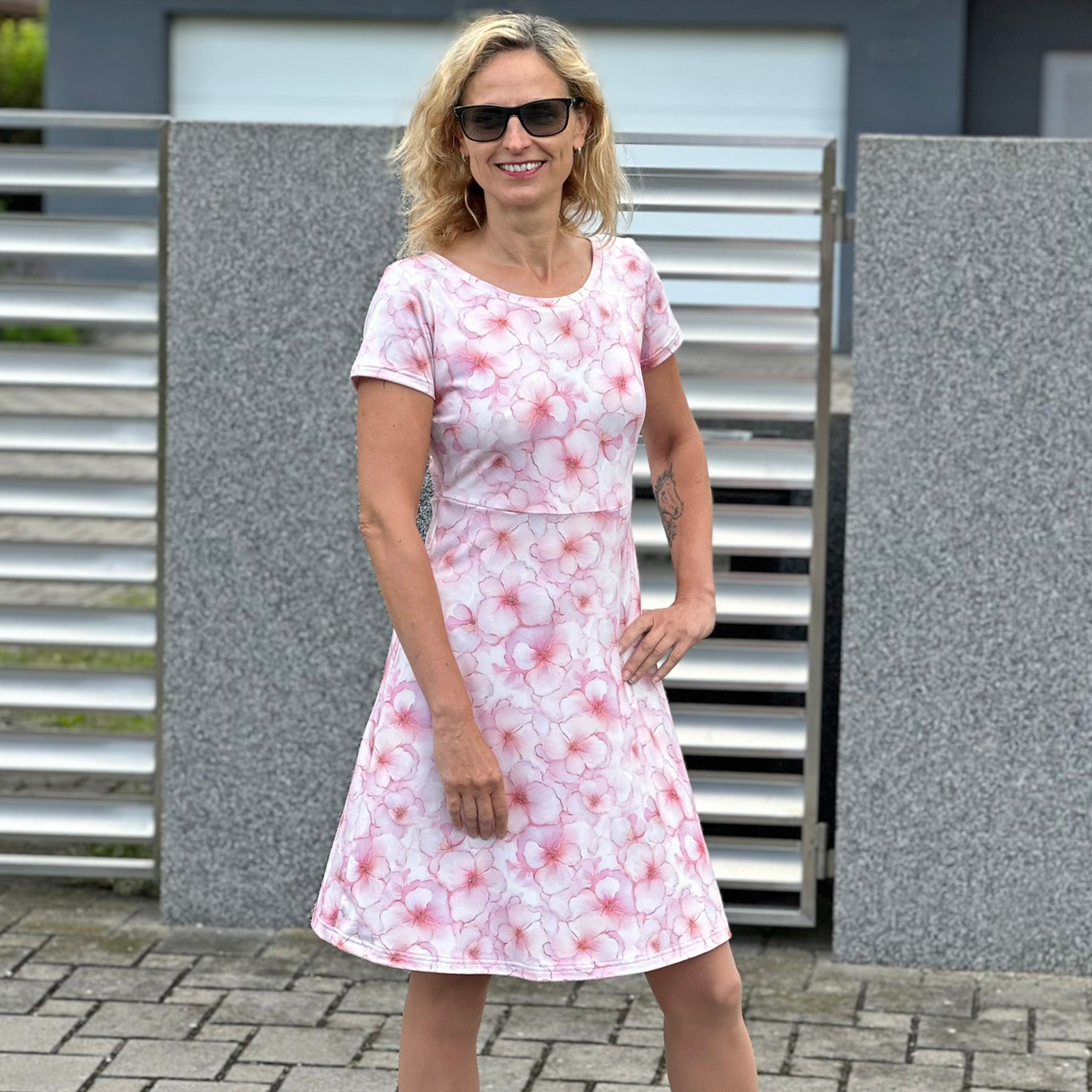 Šaty Audry bílé sakura