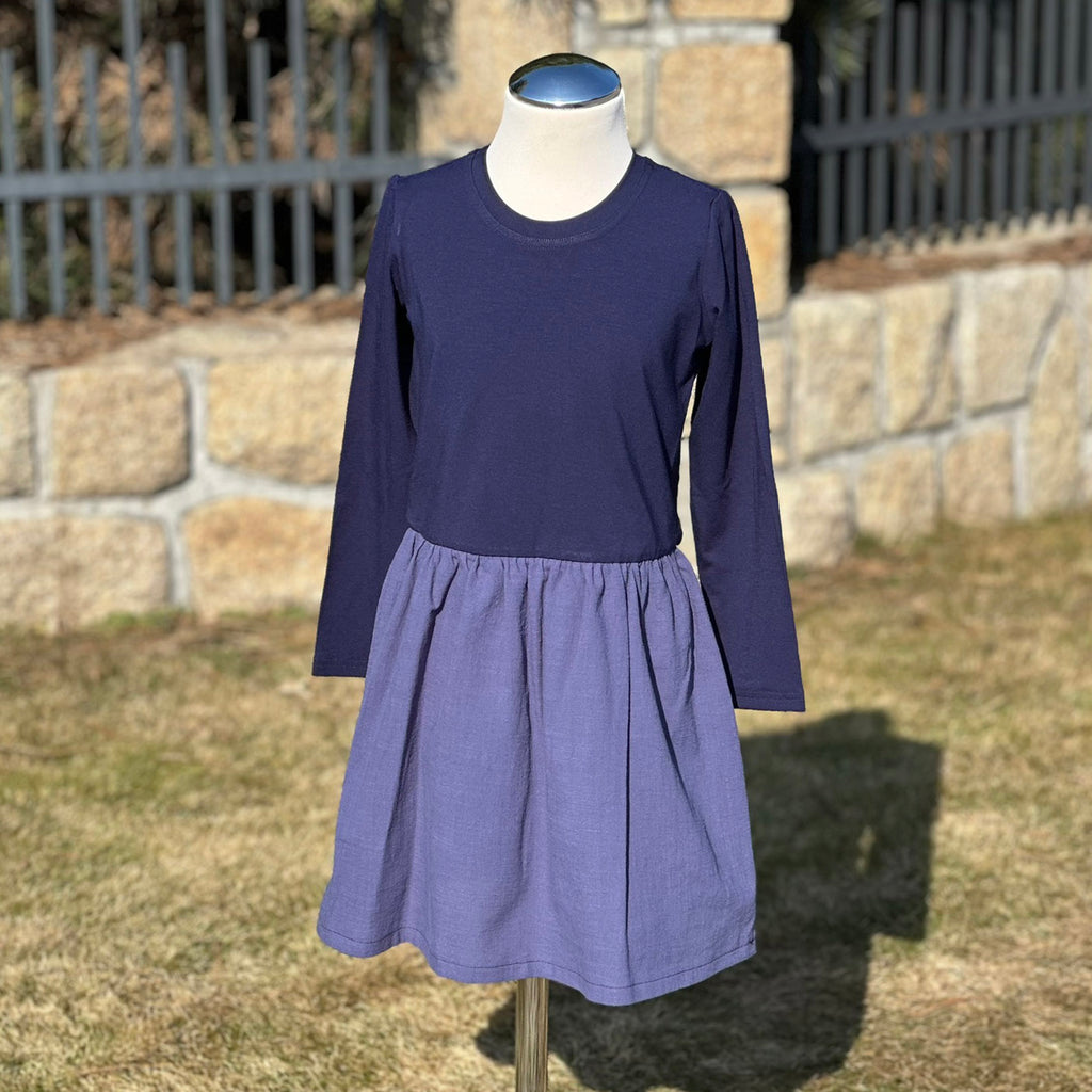 Dívčí šaty s dlouhým rukávem