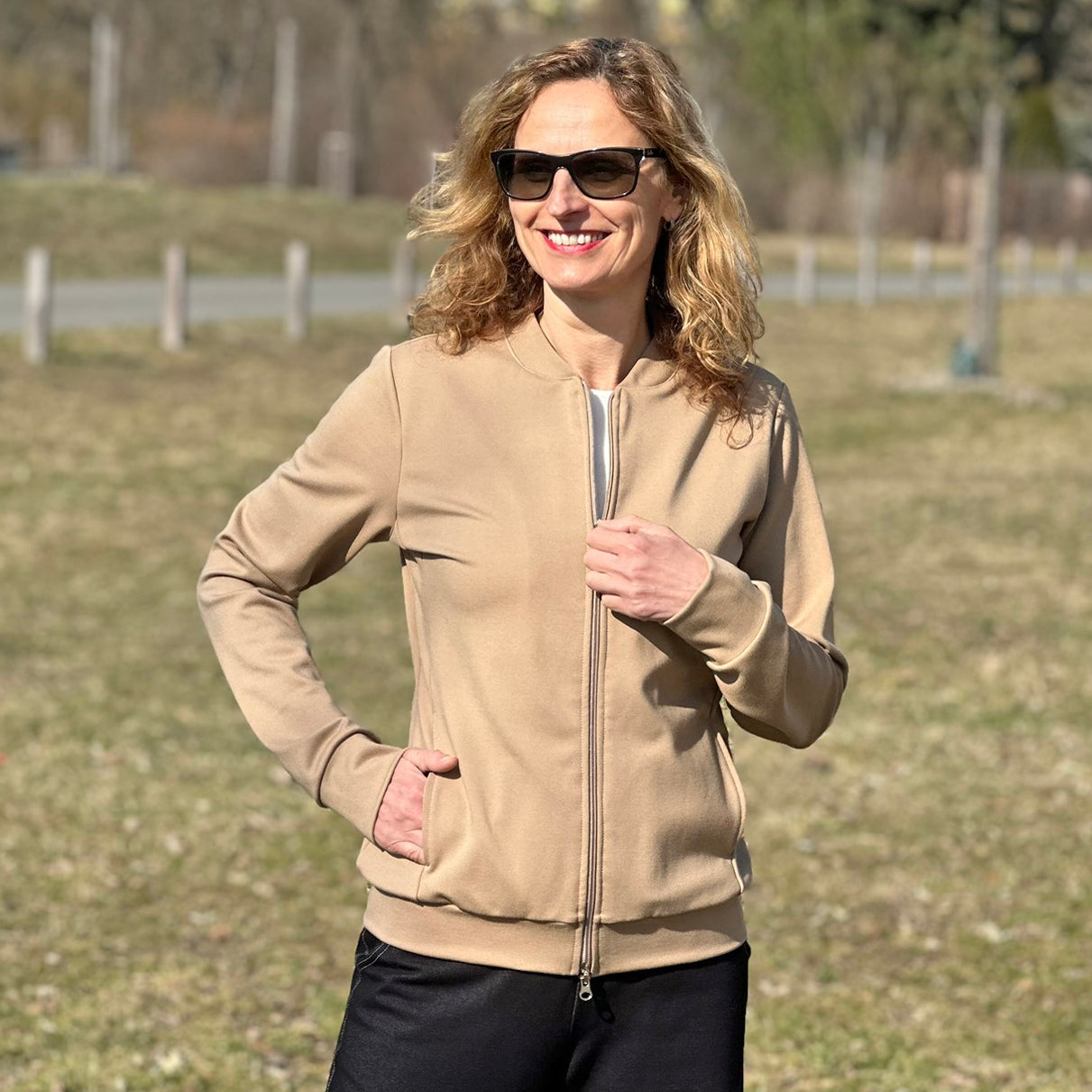 Dámský bomber béžový