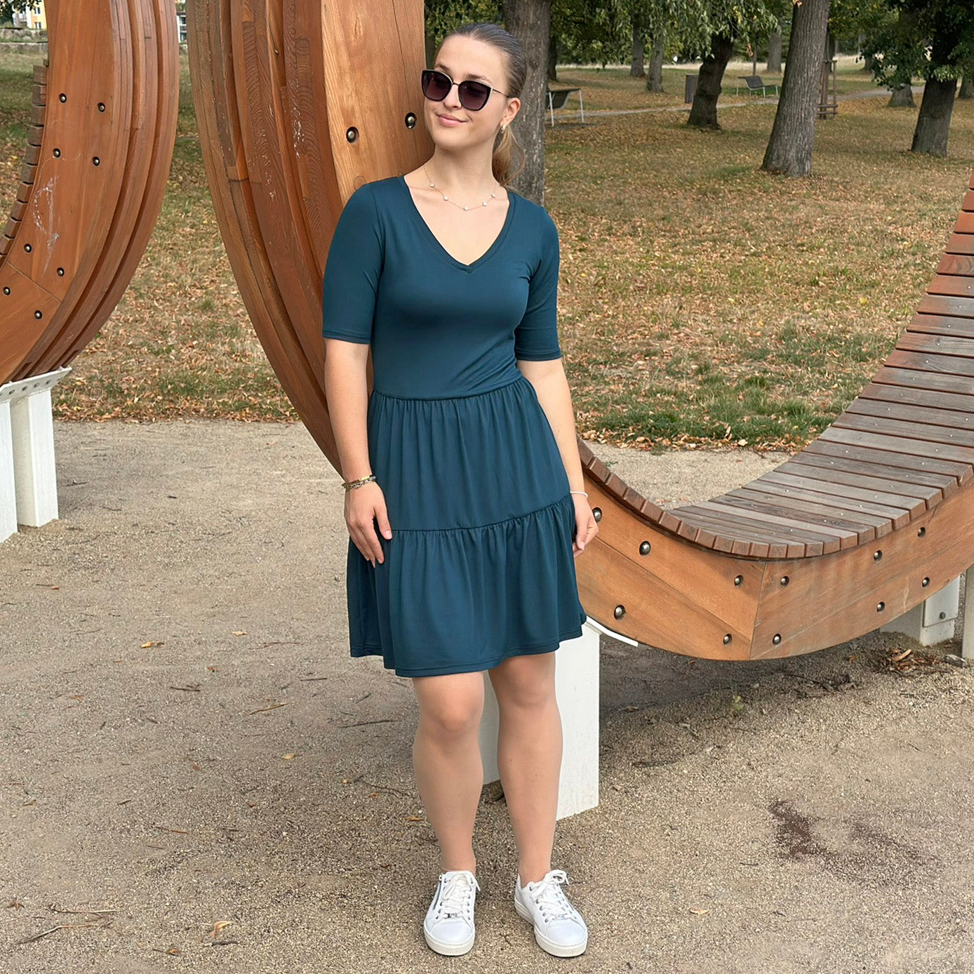 Šaty Tiffany petrolejové