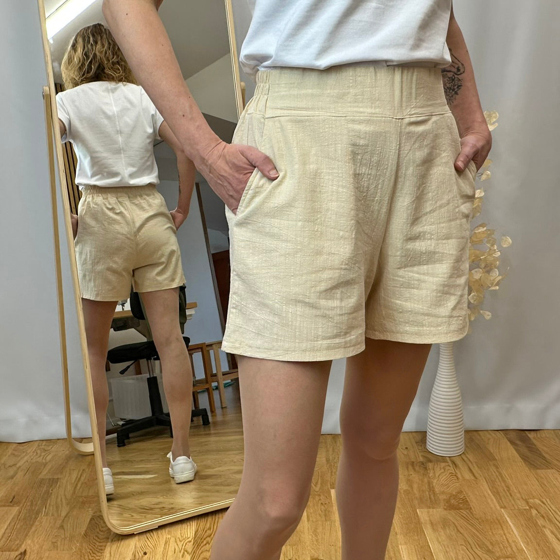 Dámské lněné kraťasy 