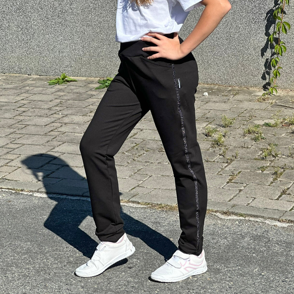 Tepláky Walk černé s lampasem