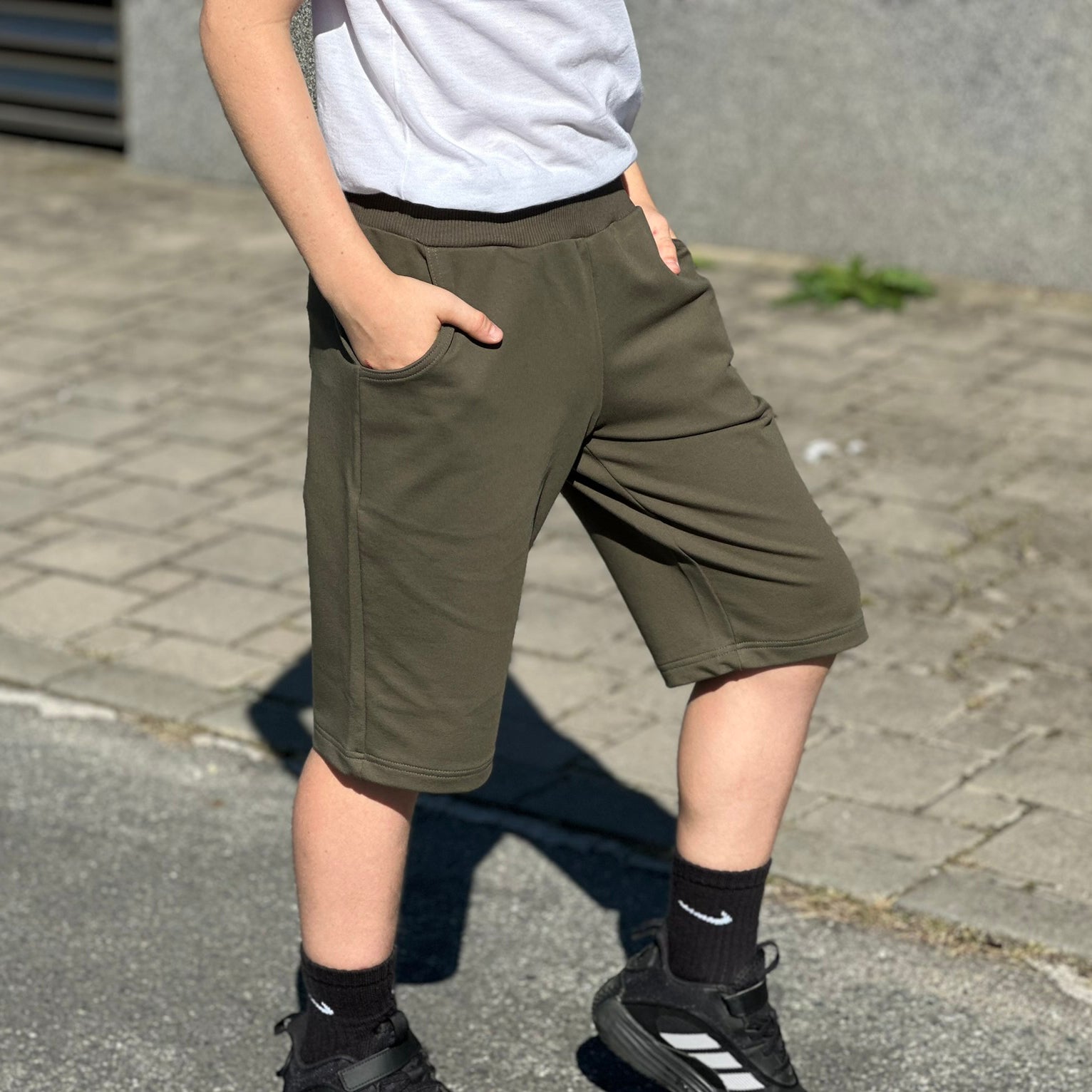 Kraťasy olivové